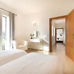 Spacious For 10 With Private Pool Вілла *