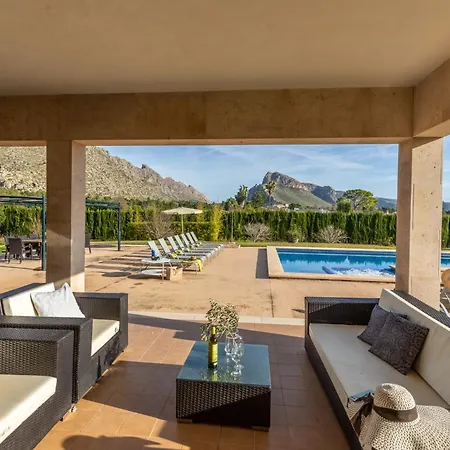 Spacious For 10 With Private Pool ヴィラ