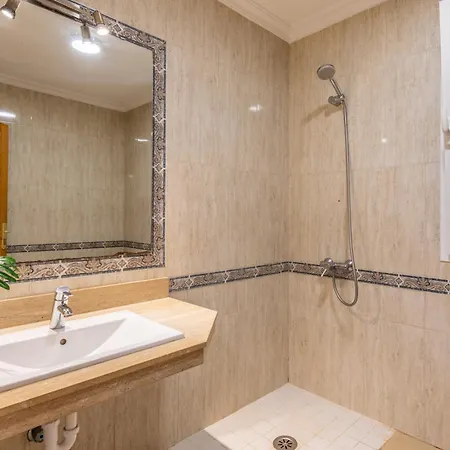 Spacious For 10 With Private Pool ヴィラ *