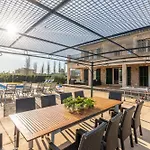 Βίλα Spacious For 10 With Private Pool Port de Pollenca